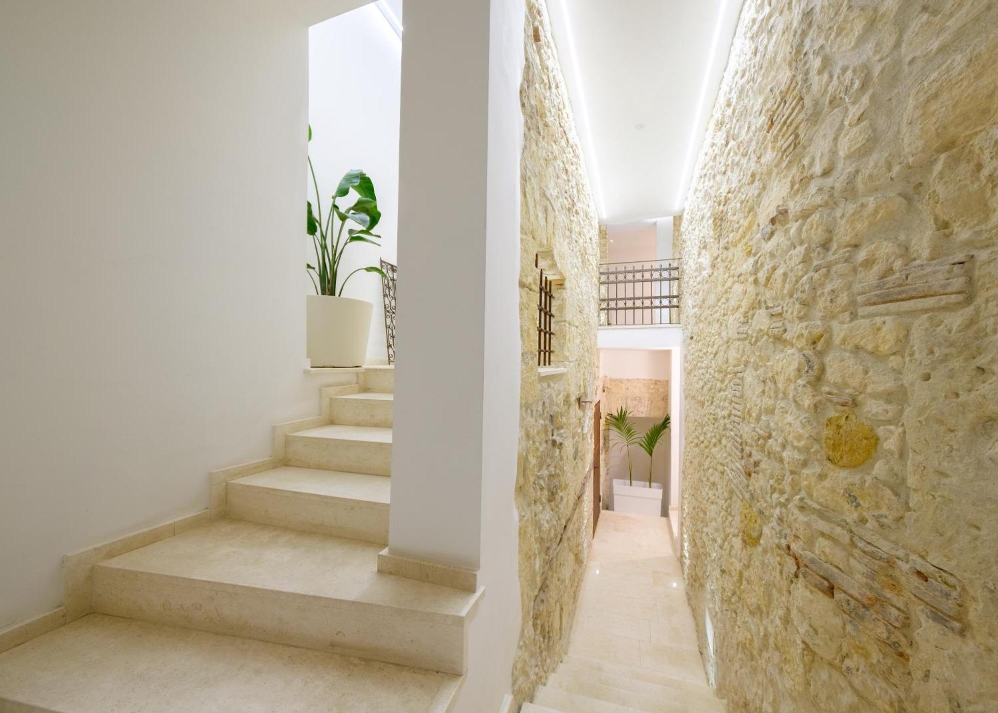 Luxury Suite La Terrazza In Pieno Centro In Cagliari Exterior photo